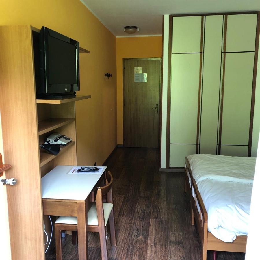 Hotel Davost Форни-ди-Сопра Экстерьер фото