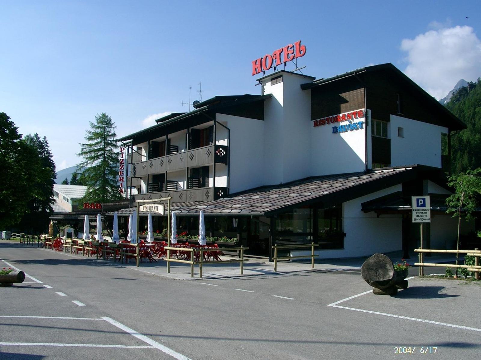 Hotel Davost Форни-ди-Сопра Экстерьер фото