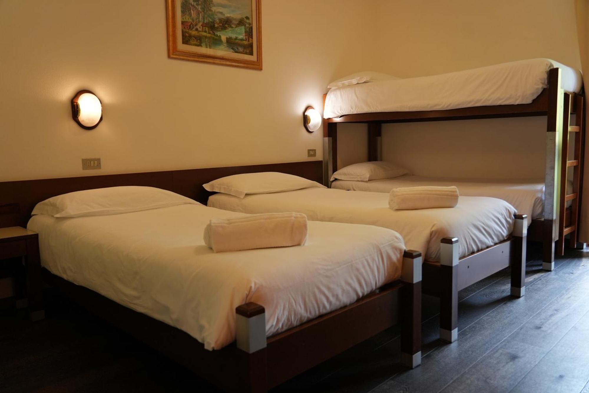 Hotel Davost Форни-ди-Сопра Экстерьер фото